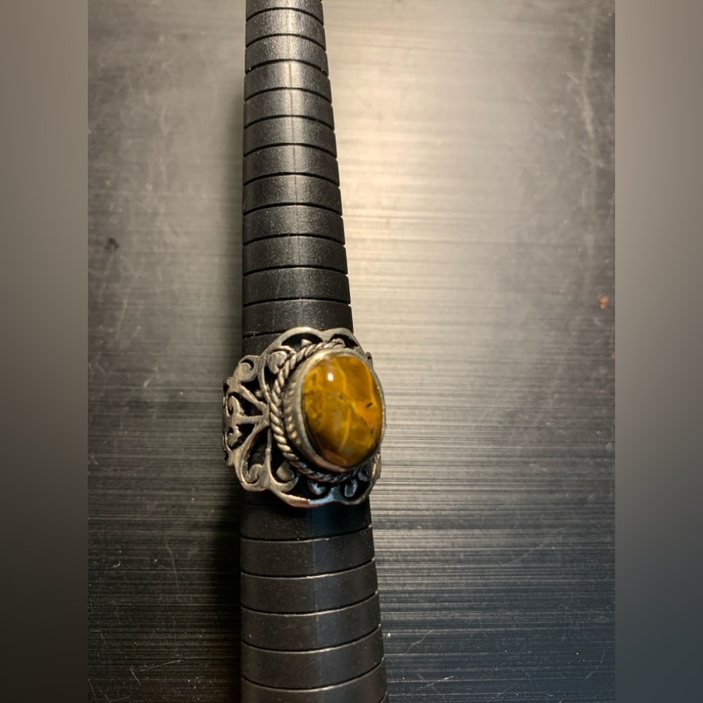 Womens Silver Tigers Eye Ring. Size 9. New.